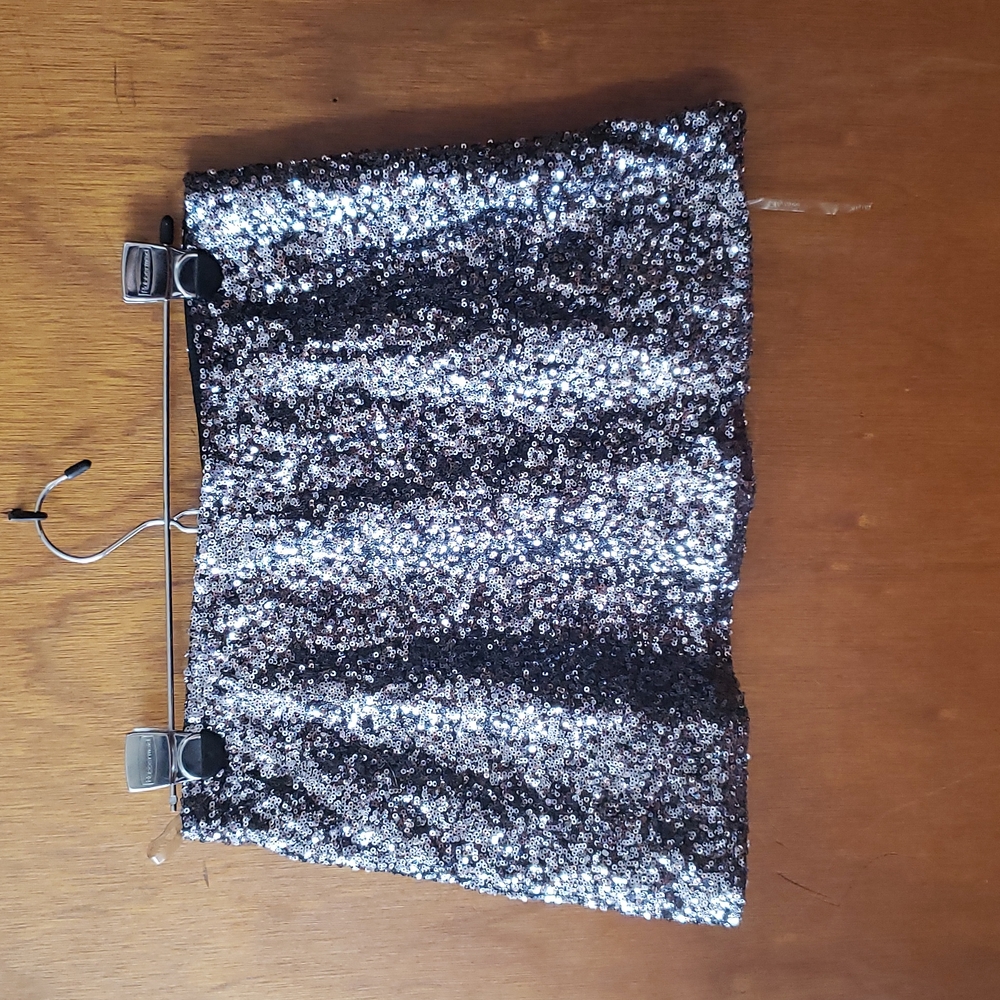 Sequin mini skirt, size medium